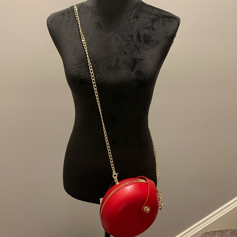 Round Circle Crossbody